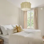 Апартаменты Lokka I 2-bedroom With Courtyard Access *