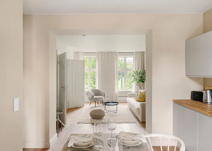 Lokka I 2-bedroom With Courtyard Access *