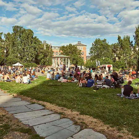 Lokka Suites I 2-Bedroom With Courtyard Access * Oslo