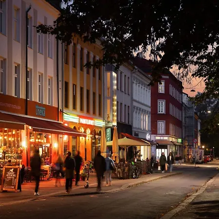 Apartman Lokka Suites I 2-Bedroom With Courtyard Access *