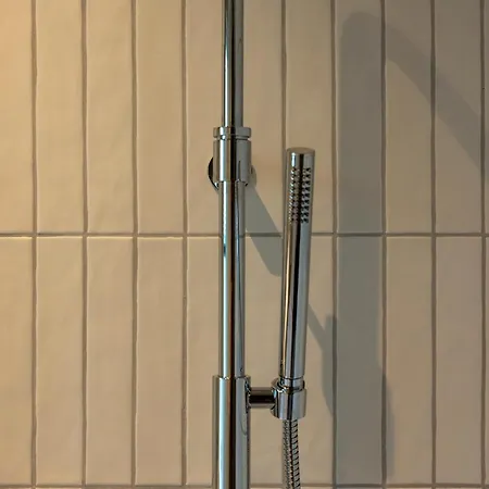 Lokka Suites I 2-Bedroom With Courtyard Access Oslo