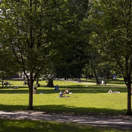 Lokka Suites I 2-Bedroom With Courtyard Access Apartman