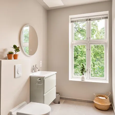 Lokka I 2-bedroom With Courtyard Access דירה אוסלו